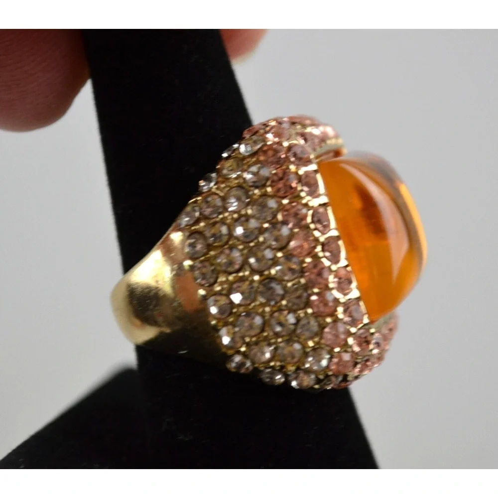 Gold Tone Ring with Yellow Glass Stone Surrounded‎ by Rhinestones Size 8